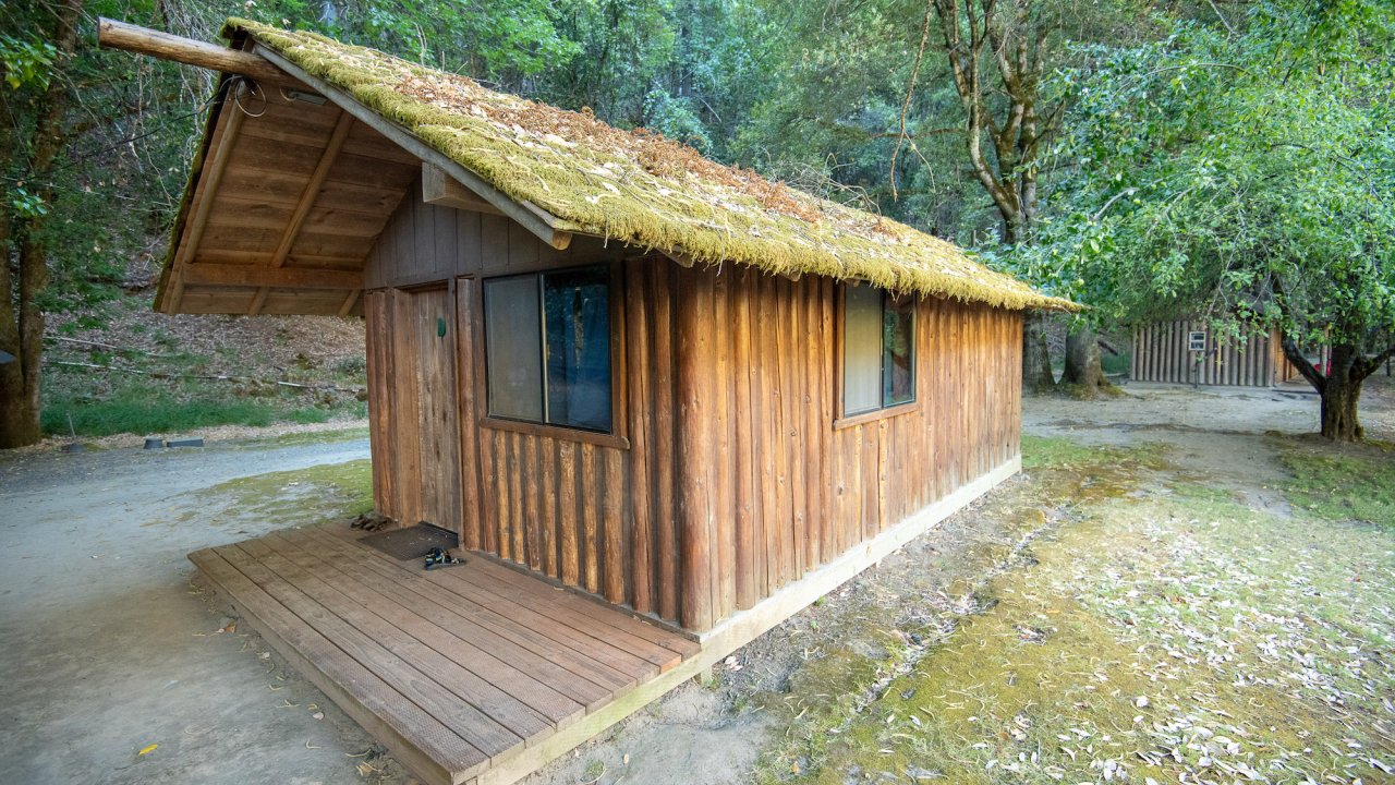 Cabin at Black Bar Lodge along the Rogue River in Oregon