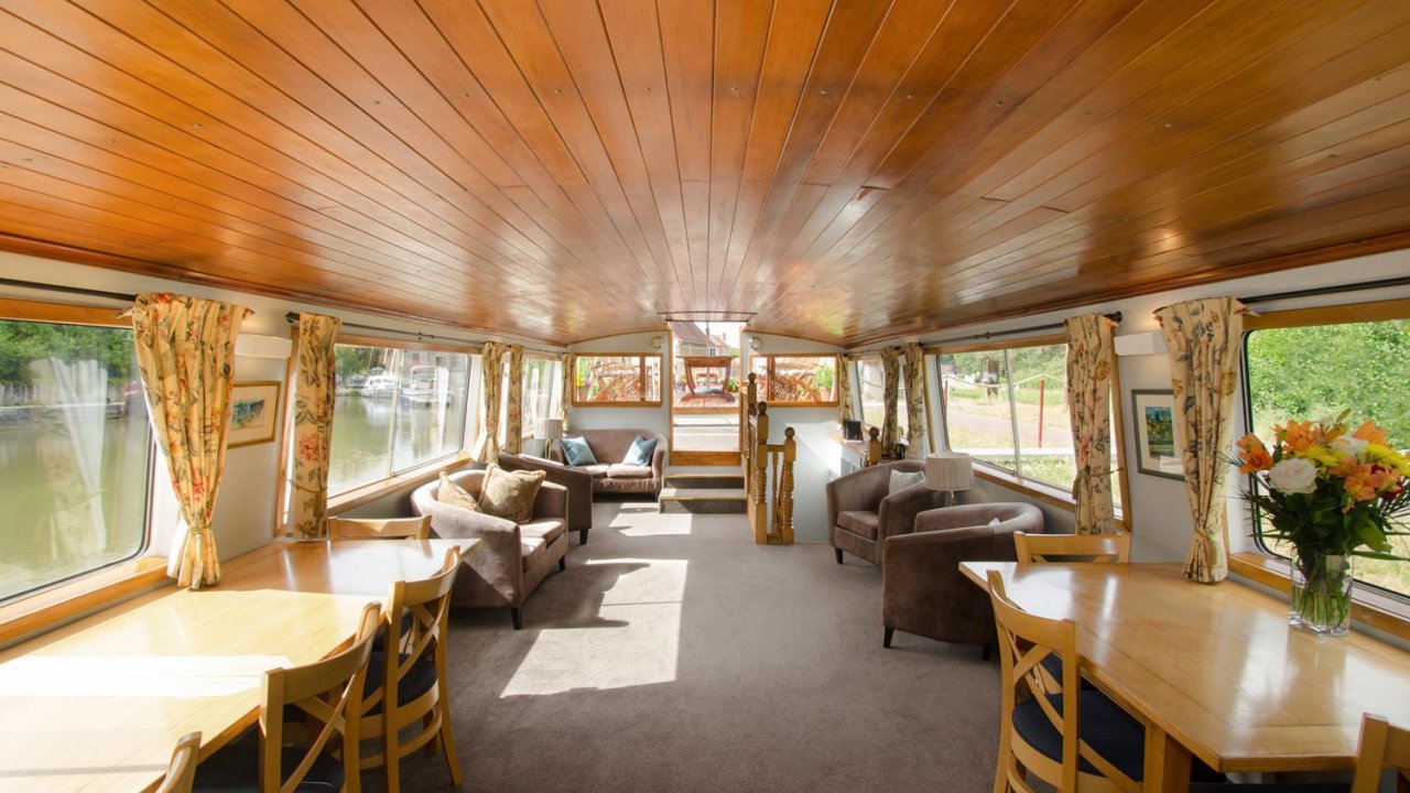 common area inside french barge