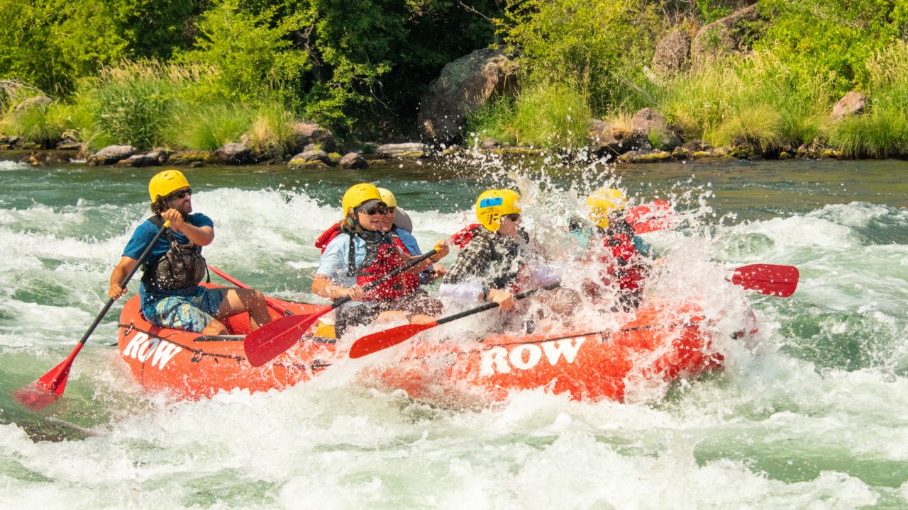 whitewater rapids along the Deschutes River