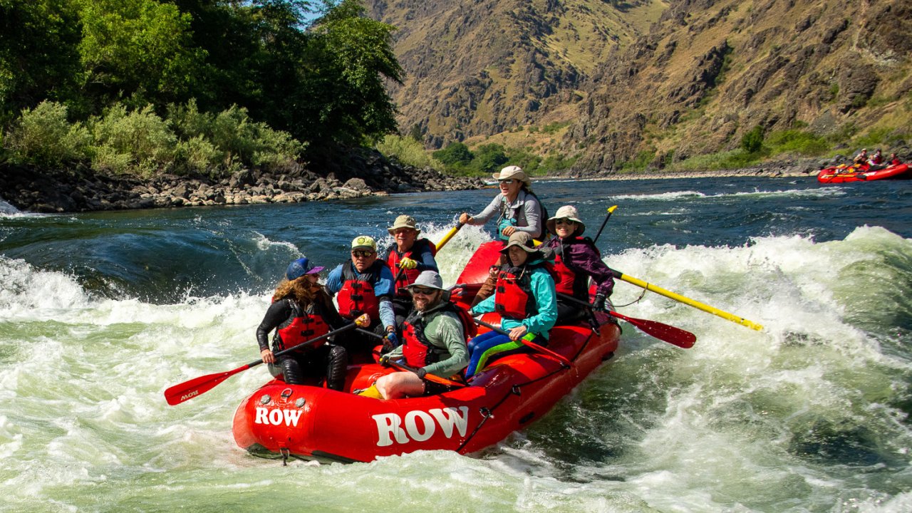 whitewater raft in hells canyon idaho