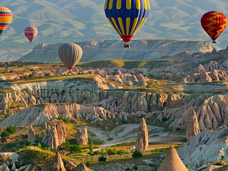 hot air balloons in Turkey