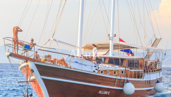 sailing gulet on tour in croatia
